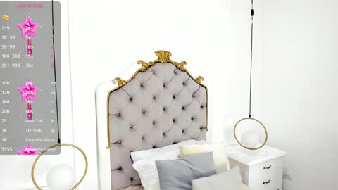 Snapshot of ambar_adamss chatting on December 30, 11:15 am Sara online show from December 30, 11:15 am