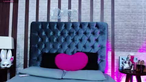 Ambar Jones online show from November 5, 11:21 am