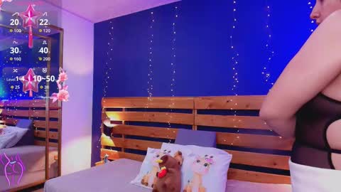 Snapshot of ambar_lover chatting on October 19, 8:09 pm Ambar online show from October 19, 8:09 pm