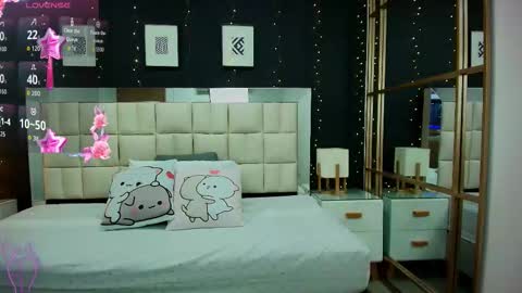 Snapshot of ambar_lover chatting on October 31, 6:53 pm Ambar online show from October 31, 6:53 pm