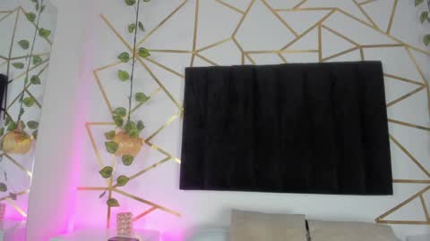 Snapshot of ambeer_rousess chatting on January 30, 7:37 pm Amber online show from January 30, 7:37 pm