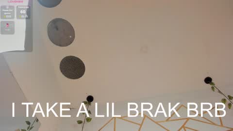 Snapshot of ambeer_rousess chatting on February 6, 11:04 pm Amber online show from February 6, 11:04 pm