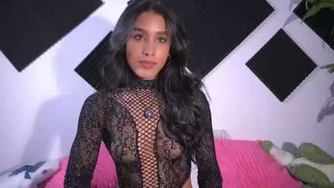 Snapshot of ambeer_rousess chatting on November 2, 1:08 am Amber online show from November 2, 1:08 am