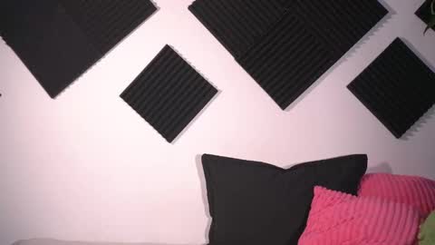 Snapshot of ambeer_rousess chatting on November 7, 11:27 pm Amber online show from November 7, 11:27 pm