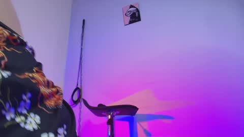 Snapshot of amber_blair chatting on November 4, 9:14 pm amber_blair online show from November 4, 9:14 pm