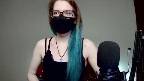 Amber non-nude model online show from January 1, 12:21 am