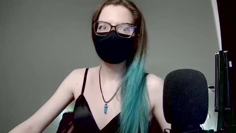 Amber non-nude model online show from February 12, 5:58 am