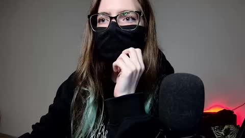 Amber non-nude model online show from September 27, 11:10 pm