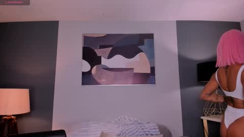  Amber   online show from September 11, 7:25 pm