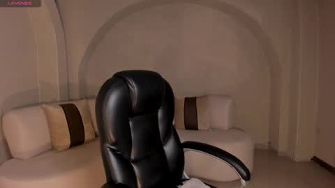  Amber   online show from December 1, 7:52 pm