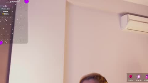 Snapshot of amberseyes chatting on March 1, 3:27 pm Amberseyes online show from March 1, 3:27 pm