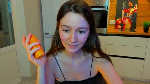 Eileen online show from December 10, 3:33 pm