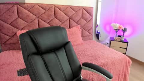 amelia_fry online show from September 23, 8:01 pm