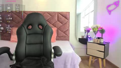 amelia_fry online show from September 30, 8:25 pm