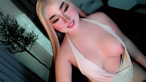 amelia_nicole08 online show from November 19, 9:37 pm