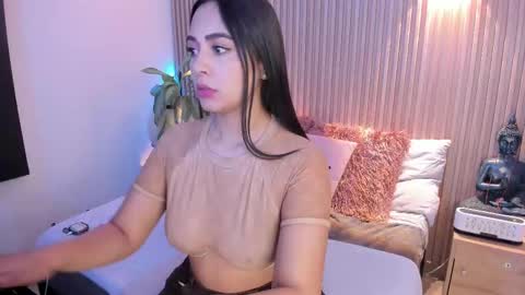 Snapshot of amelie_x chatting on September 23, 12:08 pm Amelie online show from September 23, 12:08 pm