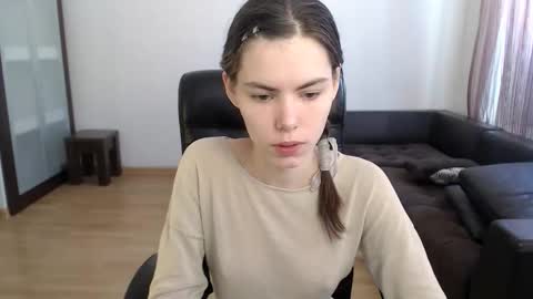 Amelie online show from September 19, 8:38 am