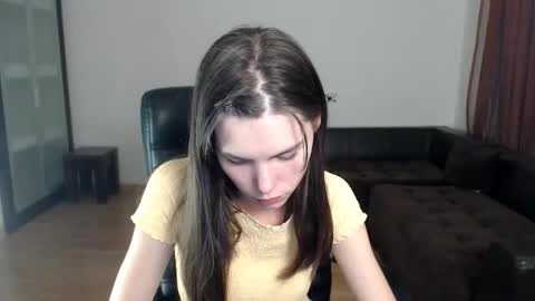 Amelie online show from September 22, 4:09 pm