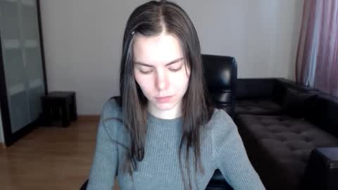 Amelie online show from October 1, 1:06 pm