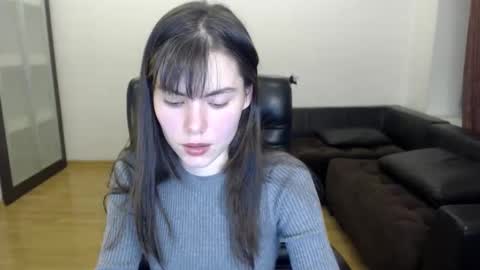 Amelie online show from November 9, 5:33 pm