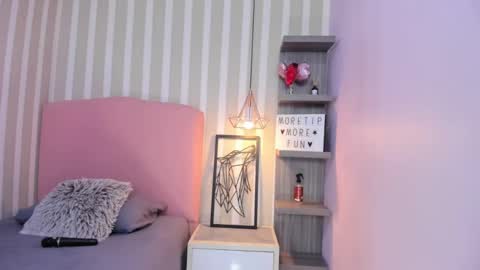 Victoria online show from September 12, 7:25 pm