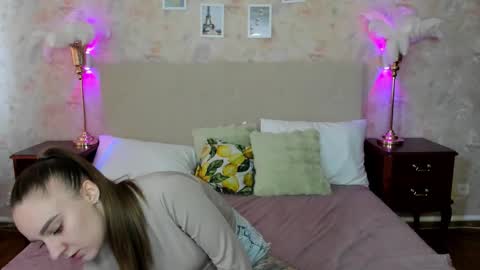 Snapshot of ameligoldy chatting on November 26, 9:21 am Ameli online show from November 26, 9:21 am