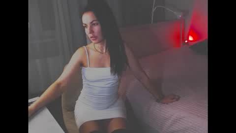 amelinamersi online show from September 12, 5:46 pm