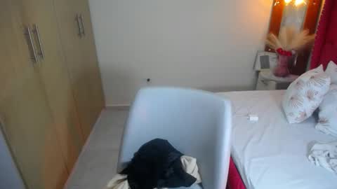 Snapshot of ameliporter_2 chatting on November 16, 12:49 am ameli online show from November 16, 12:49 am