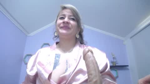 Amell Thomson online show from December 23, 5:32 pm