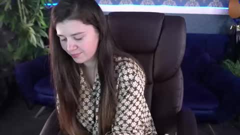 amellymillyy online show from October 28, 3:25 pm