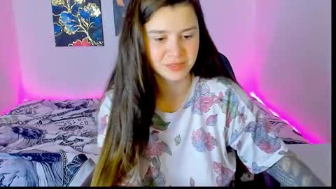 amellymillyy online show from November 3, 11:26 pm