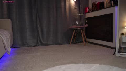 Amy  online show from October 31, 1:39 am