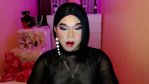 Queen Mireska online show from December 21, 5:40 pm