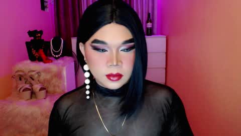 Queen Mireska online show from December 28, 3:59 pm