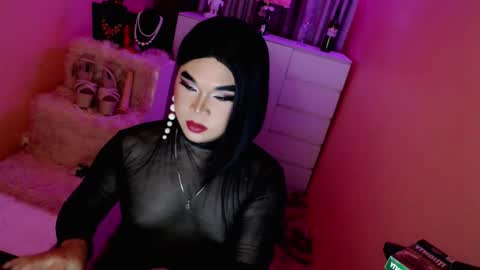 Queen Mireska online show from January 16, 4:28 pm