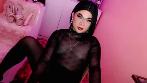 Queen Mireska online show from February 8, 2:16 pm