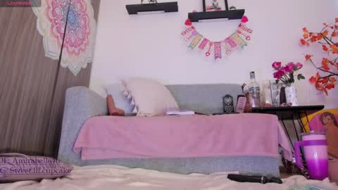 AMIIRA online show from September 17, 9:49 pm