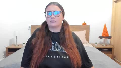 Amira Vyxen online show from November 2, 8:44 pm