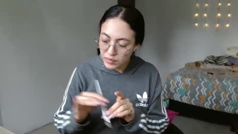 amitlu_ online show from February 3, 7:31 pm