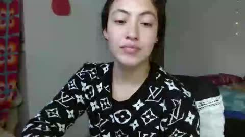 amitlu_ online show from September 23, 6:33 pm