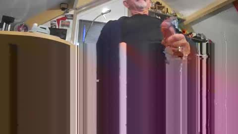 Snapshot of amjan19 chatting on October 14, 7:42 am amjan19 online show from October 14, 7:42 am