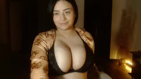 Snapshot of ammbaar1 chatting on January 12, 11:47 pm Ambaar online show from January 12, 11:47 pm