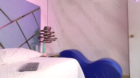 ammy durand online show from September 8, 7:24 pm