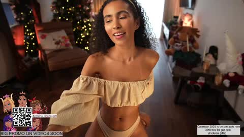Snapshot of amnie_ chatting on January 5, 1:36 pm RETURN 30TH 100 explicit on online show from January 5, 1:36 pm