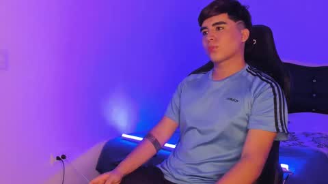 Amon online show from December 2, 5:04 am