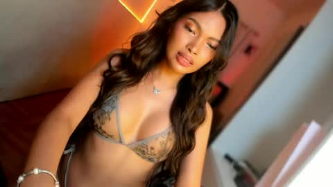 Prinsesa online show from March 1, 12:01 pm