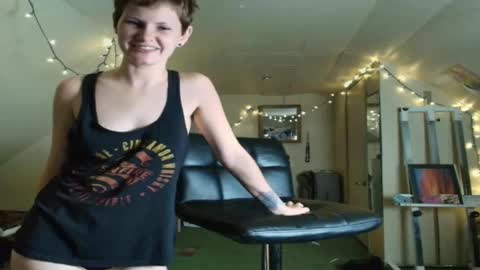 Snapshot of amoramystic chatting on October 18, 4:04 am Amora Mystic online show from October 18, 4:04 am