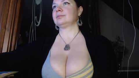 amorelara online show from January 28, 4:50 am