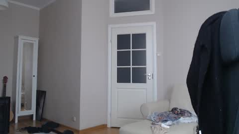 miss unforgettable online show from March 10, 9:10 am