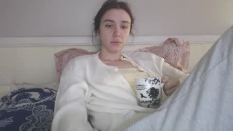 miss unforgettable online show from November 11, 6:46 am